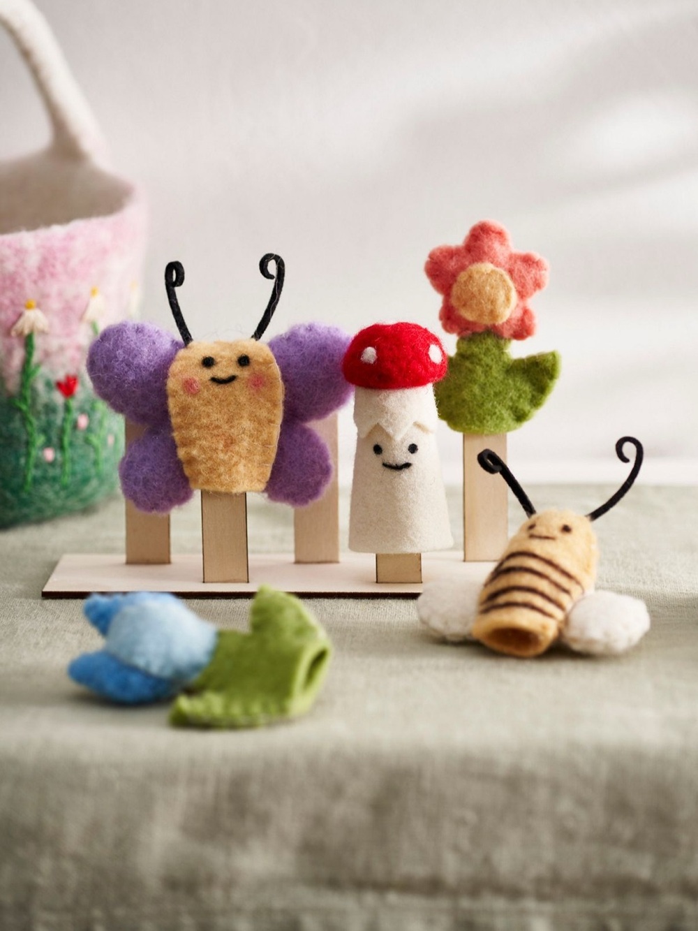 Terrain Anthropologie Felt Critter Finger Puppets Set of 5